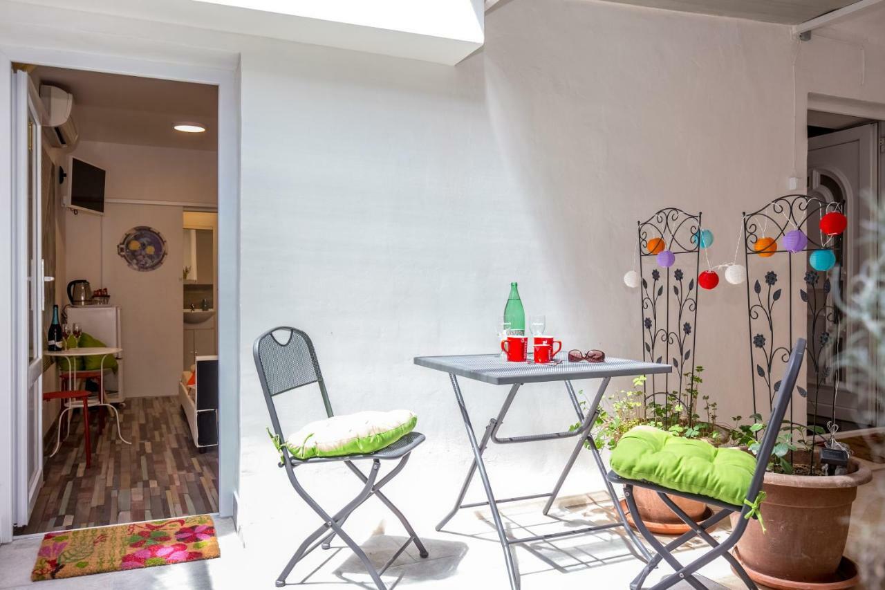Center Rooms With Terrace 里耶卡 外观 照片